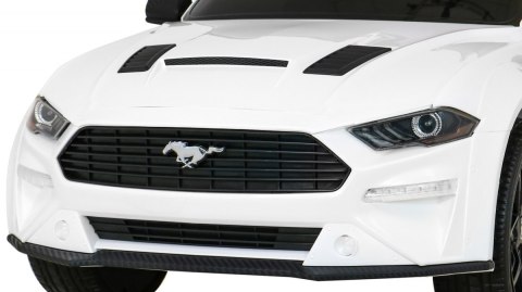 Autko Ford Mustang GT na akumulator dla dzieci Biały + Regulacja siedzenia + Audio LED + EVA + Wolny Start