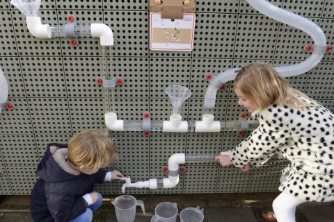 MASTERKIDZ Klips do papieru i markerów 2szt Akcesoria do Tablicy