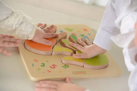 MASTERKIDZ Edukacyjna Tabliczka Drewniana Liczenie Na Palcach MASTERKIDZ Edukacyjna Tabliczka Drewniana Liczenie Na Palcach